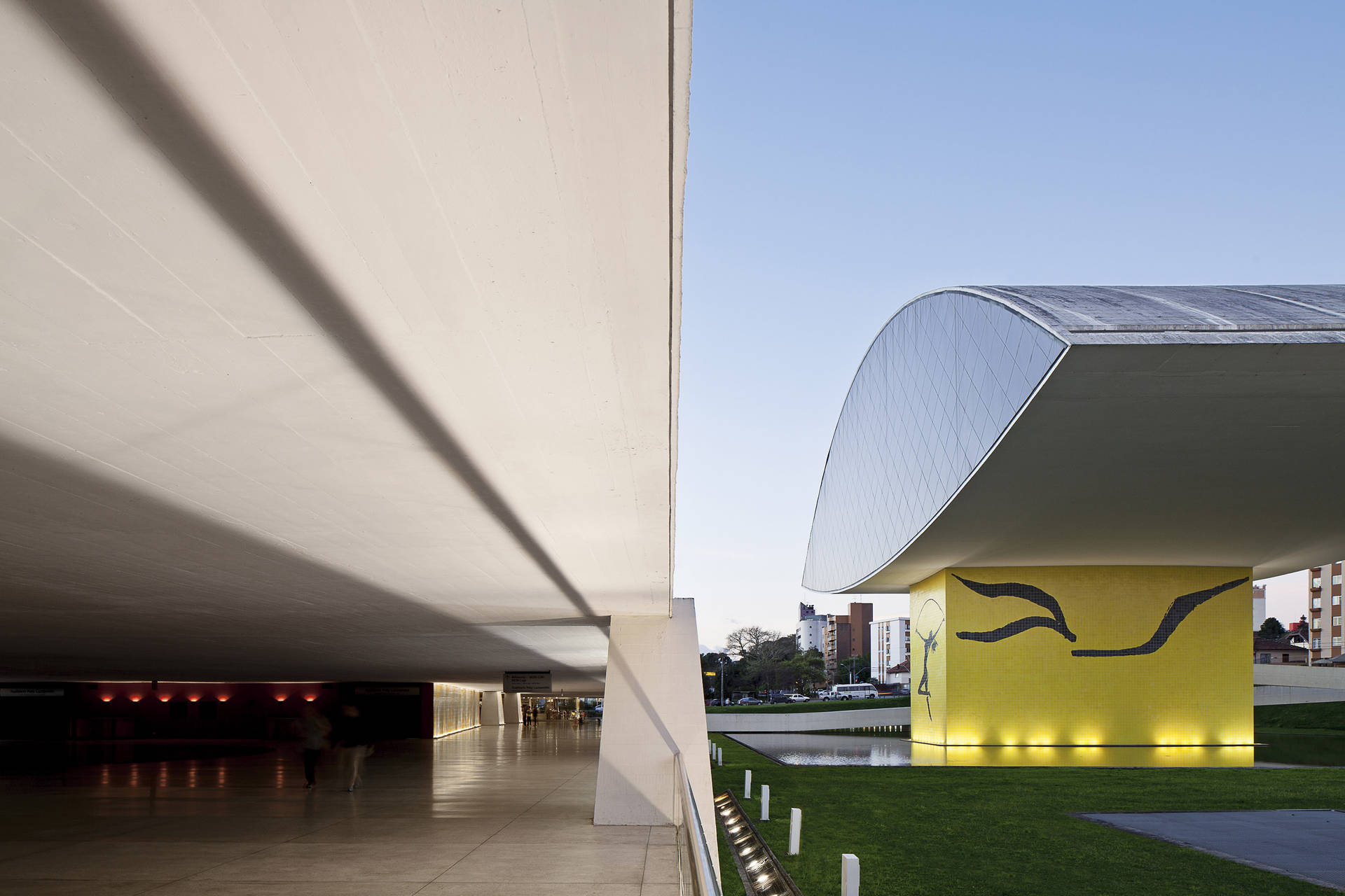 No mÃªs de aniversÃ¡rio, Museu Oscar Niemeyer abre todas as segundas-feiras