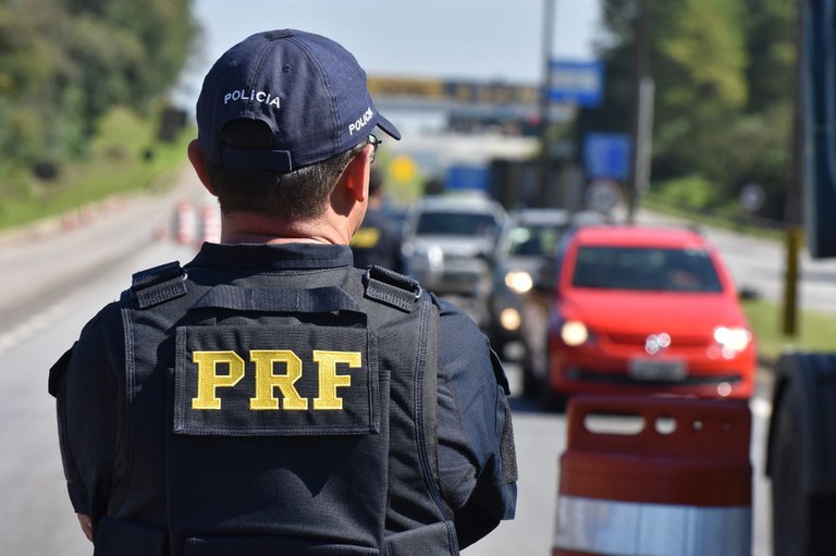 Corpus Christi: Polícia Rodoviária Federal reforça fiscalização nas rodovias durante feriado